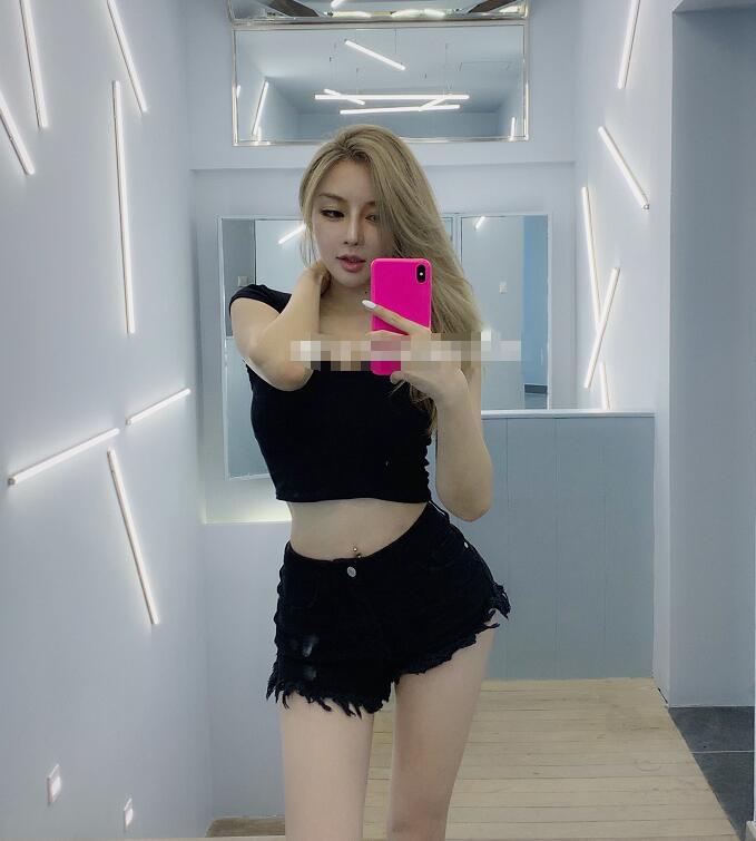 身材超好的抖音Teresa徐清婉性感自拍照 徐清婉高清性感福利写真