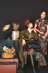 抖音霸气钟婷配紫然小可爱晒民国风艺术照 军阀和姨太很有感