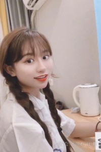 清纯高颜值美女网红不见星空套图，抖音不见星空最新作品全套图片