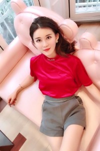 抖音美女江奈儿生活照写真图集 江奈儿微博近期图片套图分享