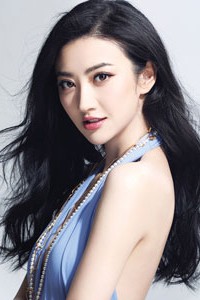清纯美女景甜化身百变女郎