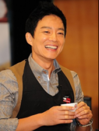 李凡秀