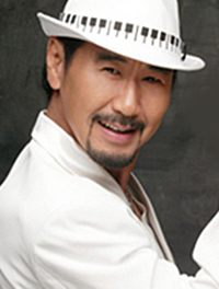 查理朴