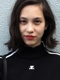 水原希子
